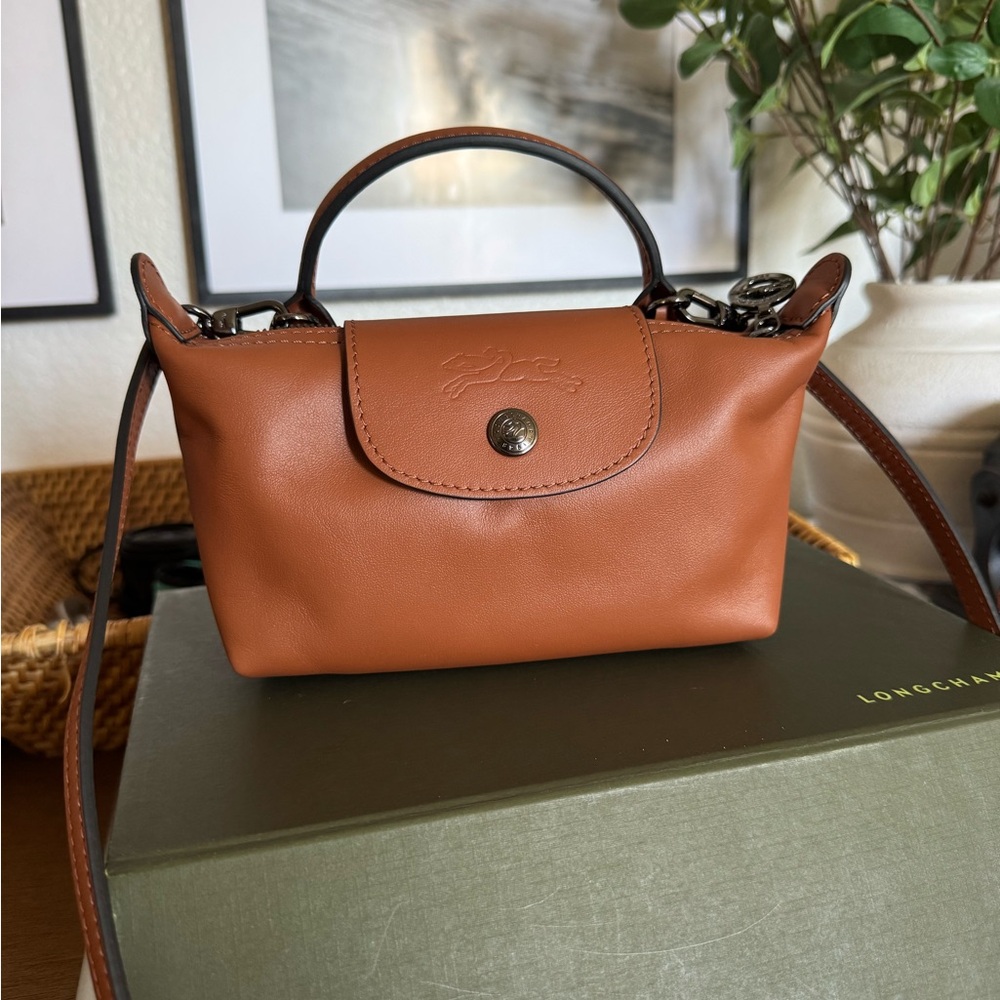 Le Pliage Xtra Leather Mini Crossbody Pouch - Cognac